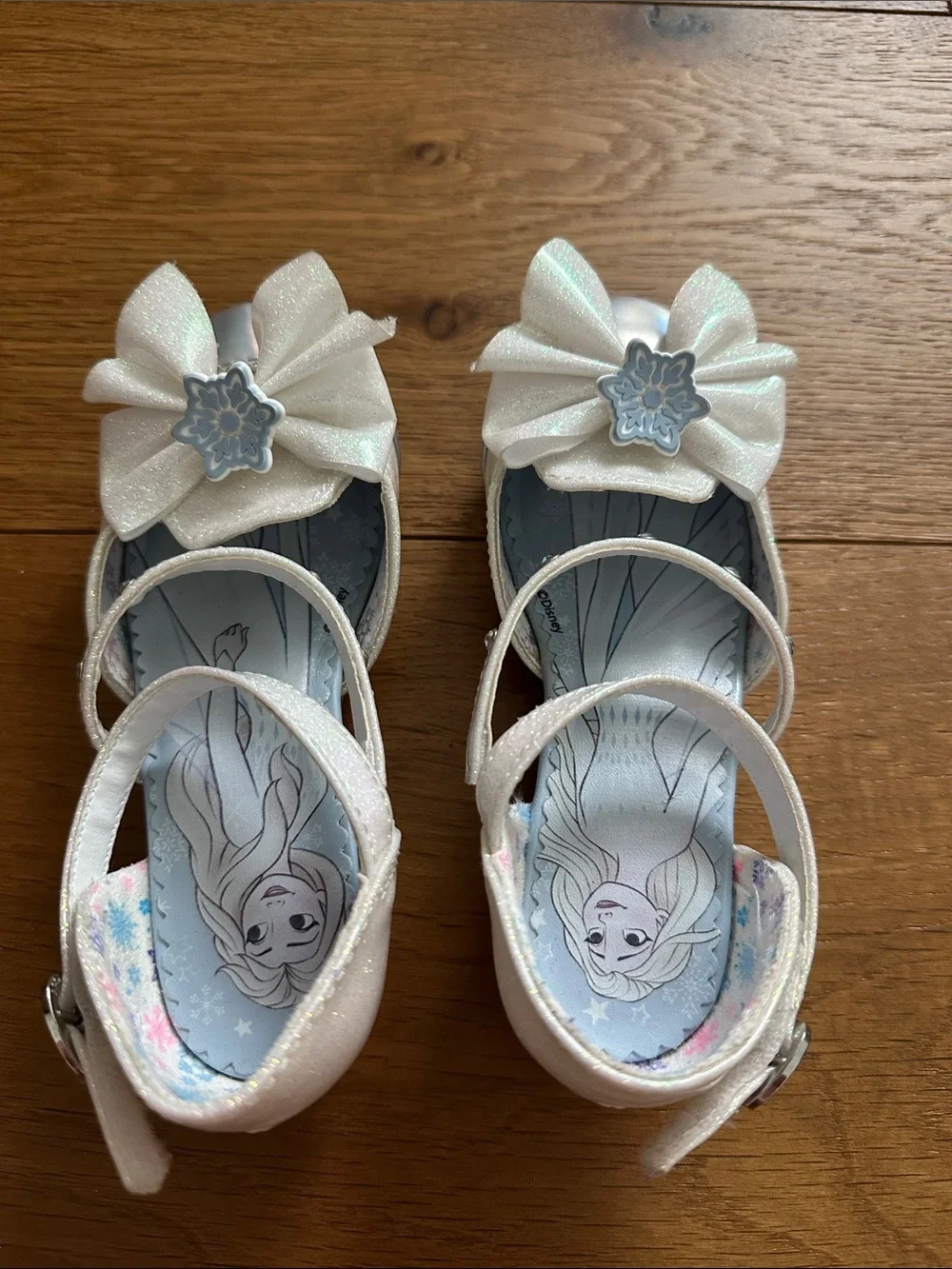 Disney Iridescent White Bow Dress Shoes with Snowflake Accent
